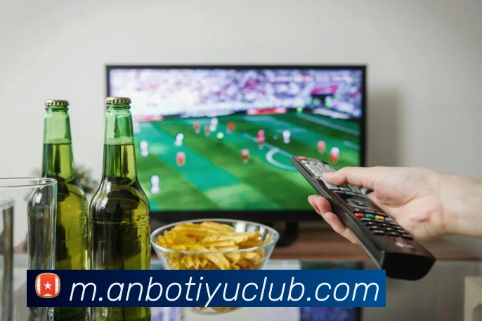 夺笋77与欧文携手送礼快船球迷调侃送走队友成常态